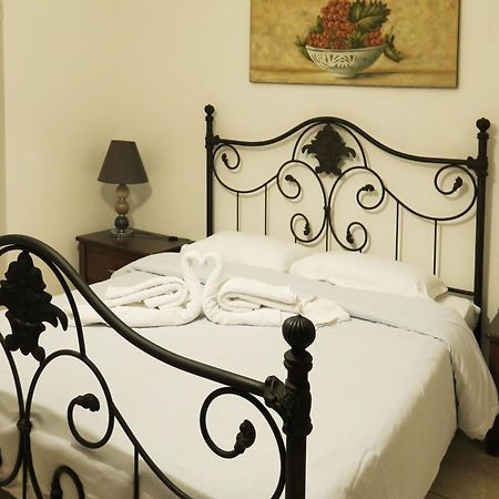 Kallisti Apartments Skiathos Town Quarto foto