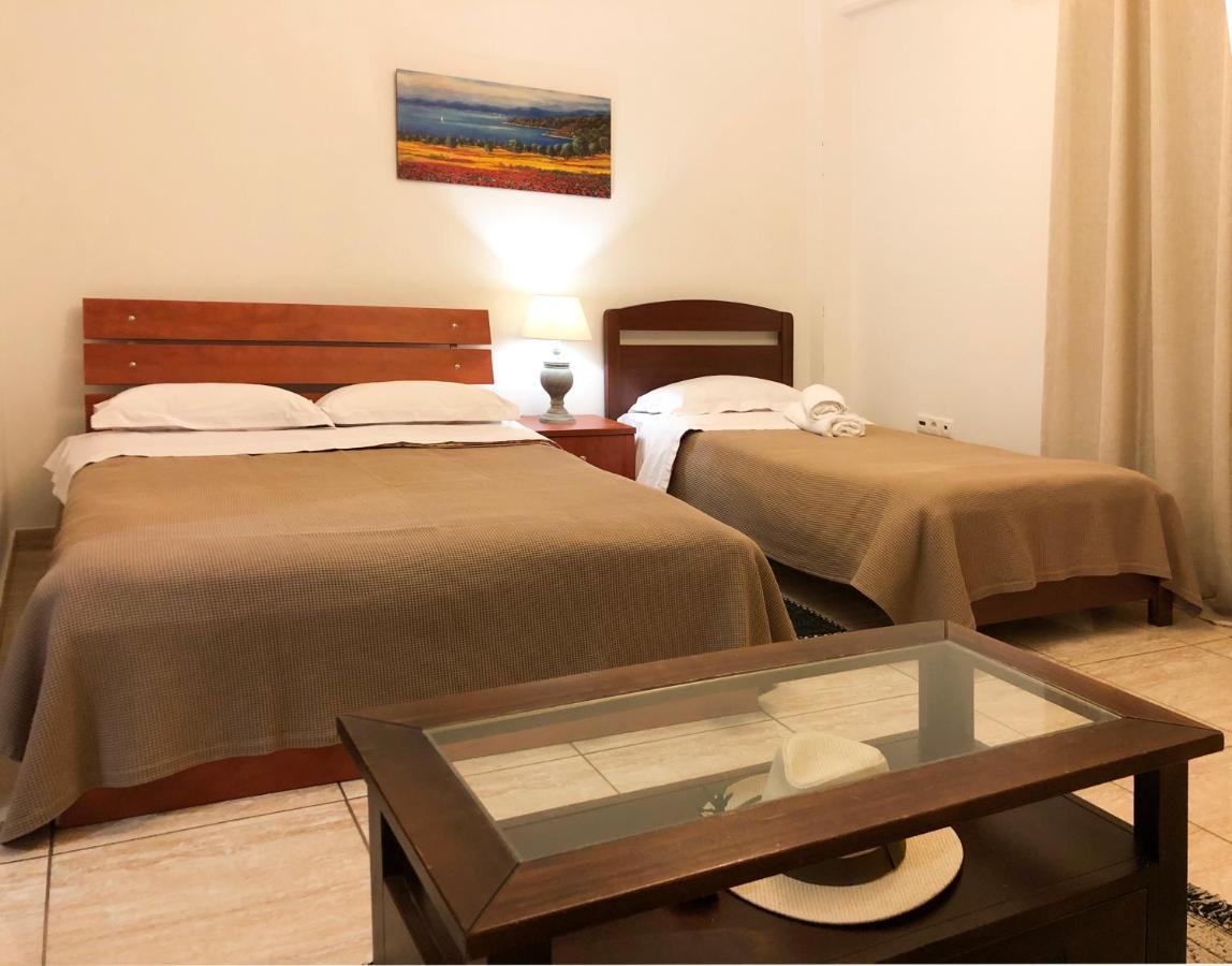 Kallisti Apartments Skiathos Town Exterior foto