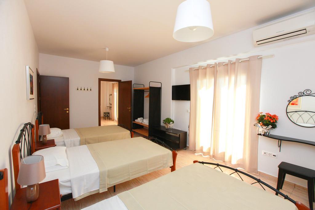 Kallisti Apartments Skiathos Town Quarto foto