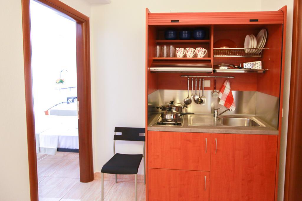 Kallisti Apartments Skiathos Town Quarto foto