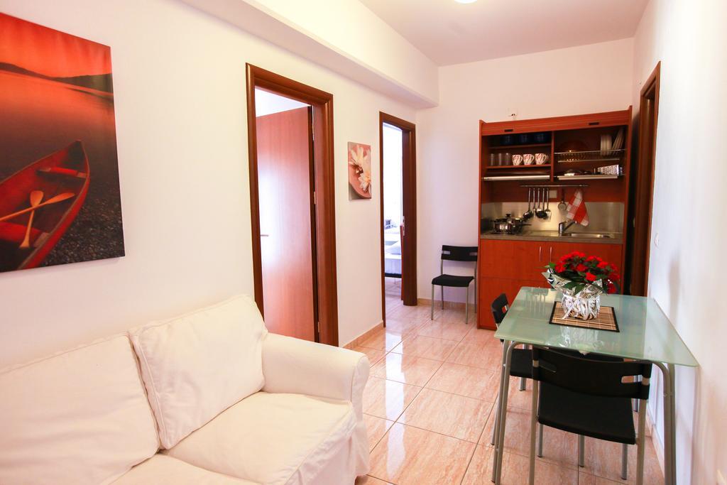 Kallisti Apartments Skiathos Town Quarto foto